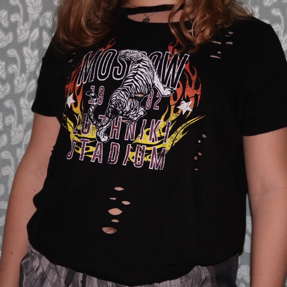 Black Distressed Band Tee